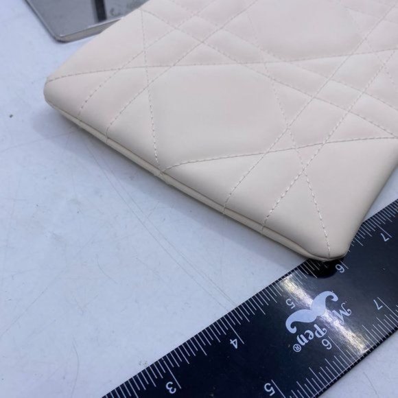 Dior Quilted Cosmetic Pouch - Picture 5 of 7